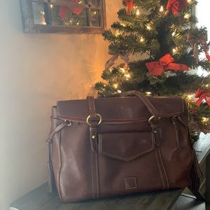 🎄Dooney and Bourke Smith Bag